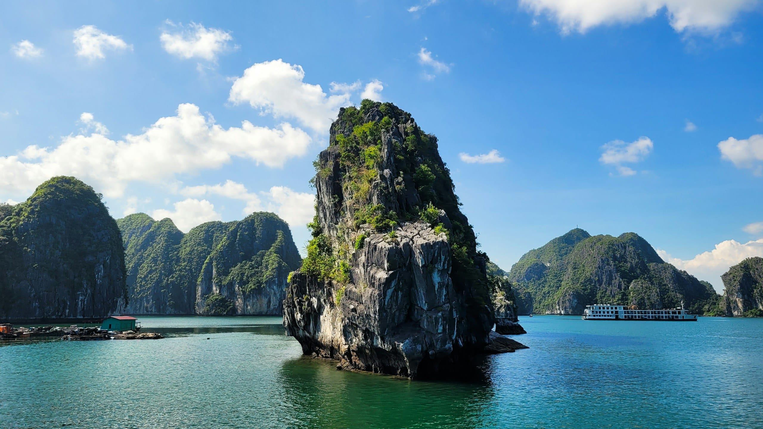 10 Things to Know Before Visiting Vietnam